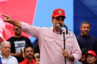 Maduro pede paz após Trump ordenar bloqueio de petroleiros venezuelanos