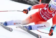 Campeã olímpica sofre acidente de esqui e é resgatada de helicóptero