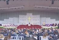 Papa Leão XIV celebra missa para 150 mil pessoas no Líbano