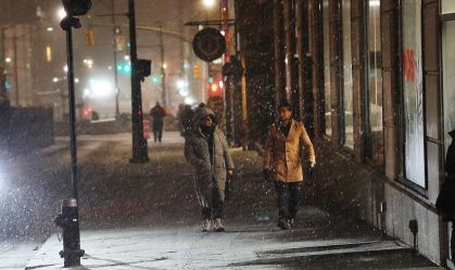 Nova York declara estado de emergência em meio à tempestade de neve