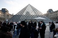 Louvre segue fechado em meio à greve e funcionários avaliam prorrogação