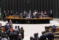 Orçamento cumpre regra fiscal, mas mantém déficit estrutural, aponta estudo