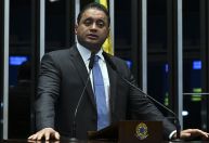 Vice-líder do governo sustentava atividades do careca do INSS, diz PF