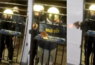 Vídeo: dupla se passa por cliente e atira em vendedor de adega no Paraná