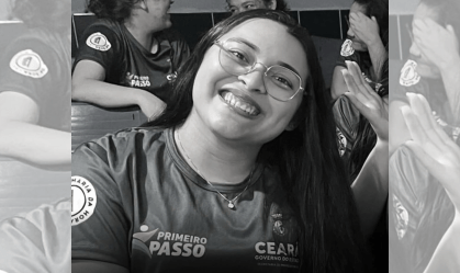 Passageira cai de ônibus após porta se abrir e morre atropelada no Ceará