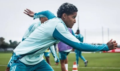 Cruzeiro encaminha saída de atacante para clube japonês