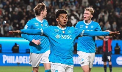 Com dois gols de Neres, Napoli vence Bologna e leva Supercopa da Itália