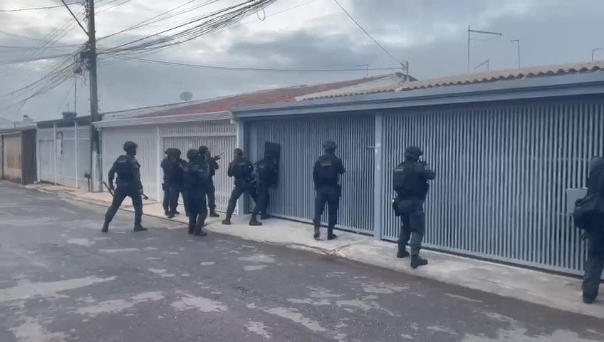 Operações cumprem 25 prisões contra PCC em Brasília