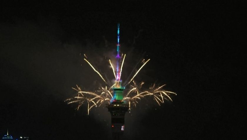 Queima de fogos na Nova Zelândia na comemoração de Ano Novo • Reuters