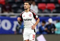 Veja gol milimétrico de Arrascaeta para o Flamengo contra o Cruz Azul