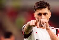 Arrascaeta brilha, Flamengo bate o Cruz Azul e avança na Intercontinental