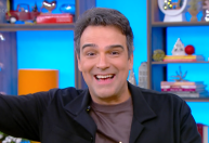 Tadeu Schmidt dá spoiler sobre participantes e casais no BBB 26