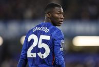 Chelsea busca solução para substituir Caicedo contra o Leeds