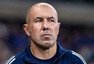 Torcedores do Cruzeiro detonam e reagem a anúnico de Jardim no Flamengo