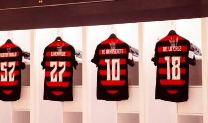 banco de reservas do Flamengo, com Léo Ortiz, Samuel Lino e Bruno Henrique também poupados do time titular