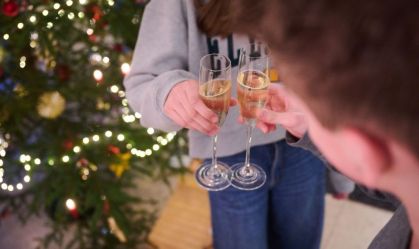 7 dicas para não ser um convidado desagradável nas festas de fim de ano