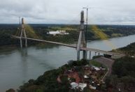 Nova ponte entre Brasil e Paraguai é inaugurada após 3 anos "parada"