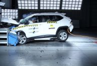 Toyota Yaris Cross leva duas estrelas em teste de colisão do Latin NCAP