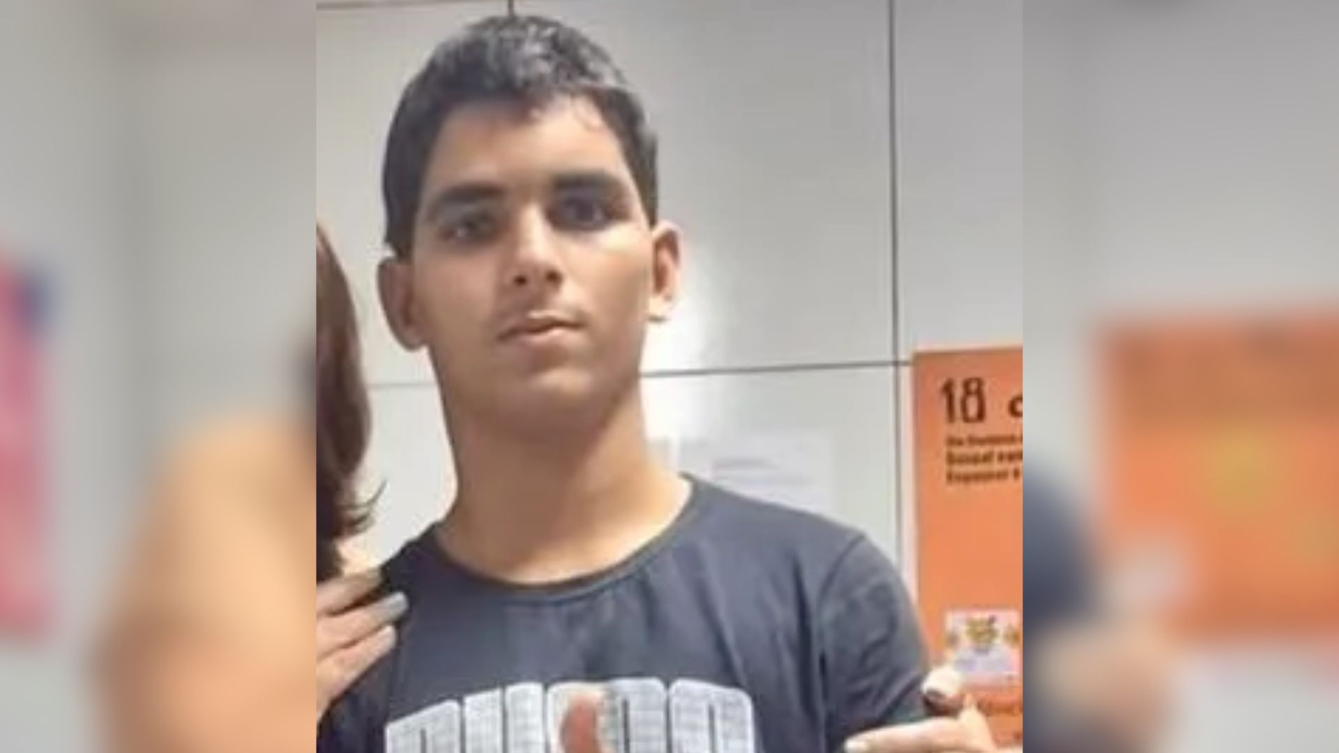 homem-jaula-leoa
