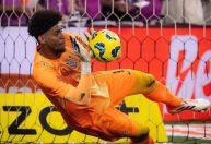 Hugo exalta classificação do Corinthians na Copa do Brasil: "A camisa pesa"