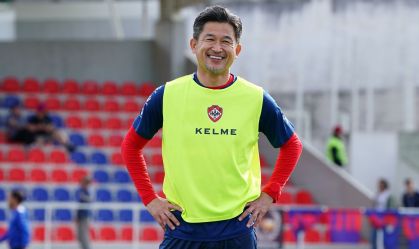 Aos 58 anos, ex-Santos assina com novo clube: "Paixão pelo futebol"