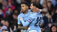 Com gol de Savinho, City vence o Brentford e avança à semi da Copa da Liga
