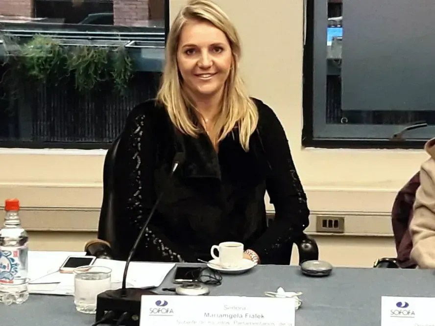 Mariângela Fialek