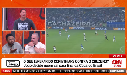 Michel Bastos comenta festa de corintianos: “Toda torcida faz. Normal”