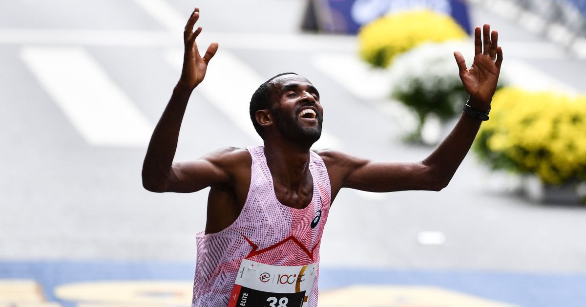 Muse Gizachew, da Etiópia, vence a 100ª edição da São Silvestre