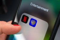 Netflix compra Warner Bros. e HBO Max: o que pode mudar nos streamings?