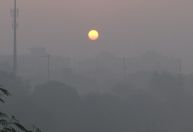 Nuvem de poluição cobre capital da Índia e ameaça saúde da população