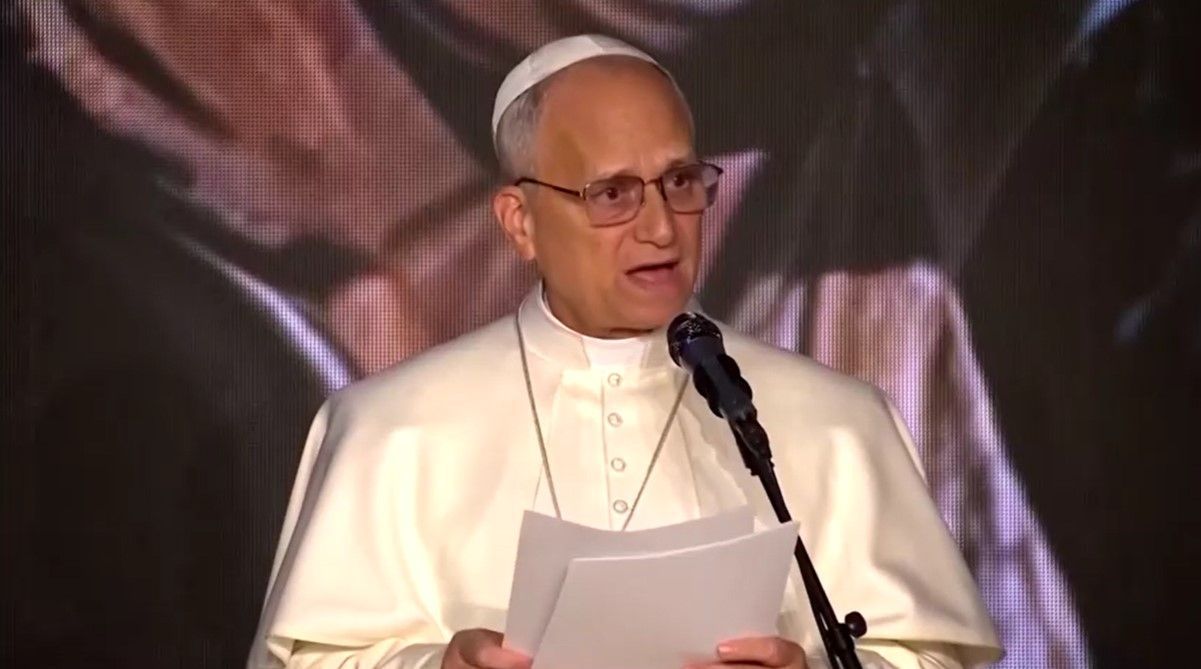 Papa Leão XIV fala sobre paz no Oriente Médio durante discurso em Beirute, capital do Líbano
