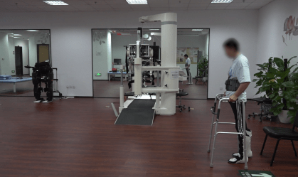 Tecnologia ajuda paraplégicos a recuperar movimentos e andar