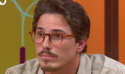 Rômulo Neto diz como lidou com morte do pai aos 13: "Sofri muito sozinho"