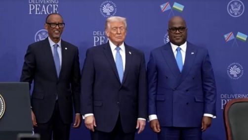 Trump ao lado dos presidentes Paul Kagame, de Ruanda, e Felix-Antoinem Tshisekedi, da RD Congo
