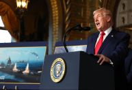 EUA vão manter petróleo apreendido em navios perto da Venezuela, diz Trump