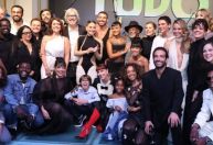 Autora de "Vale Tudo" ignora Taís Araújo em post com elenco e web detona