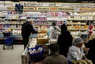 Economia dos EUA acelera acima do esperado no 3º trimestre