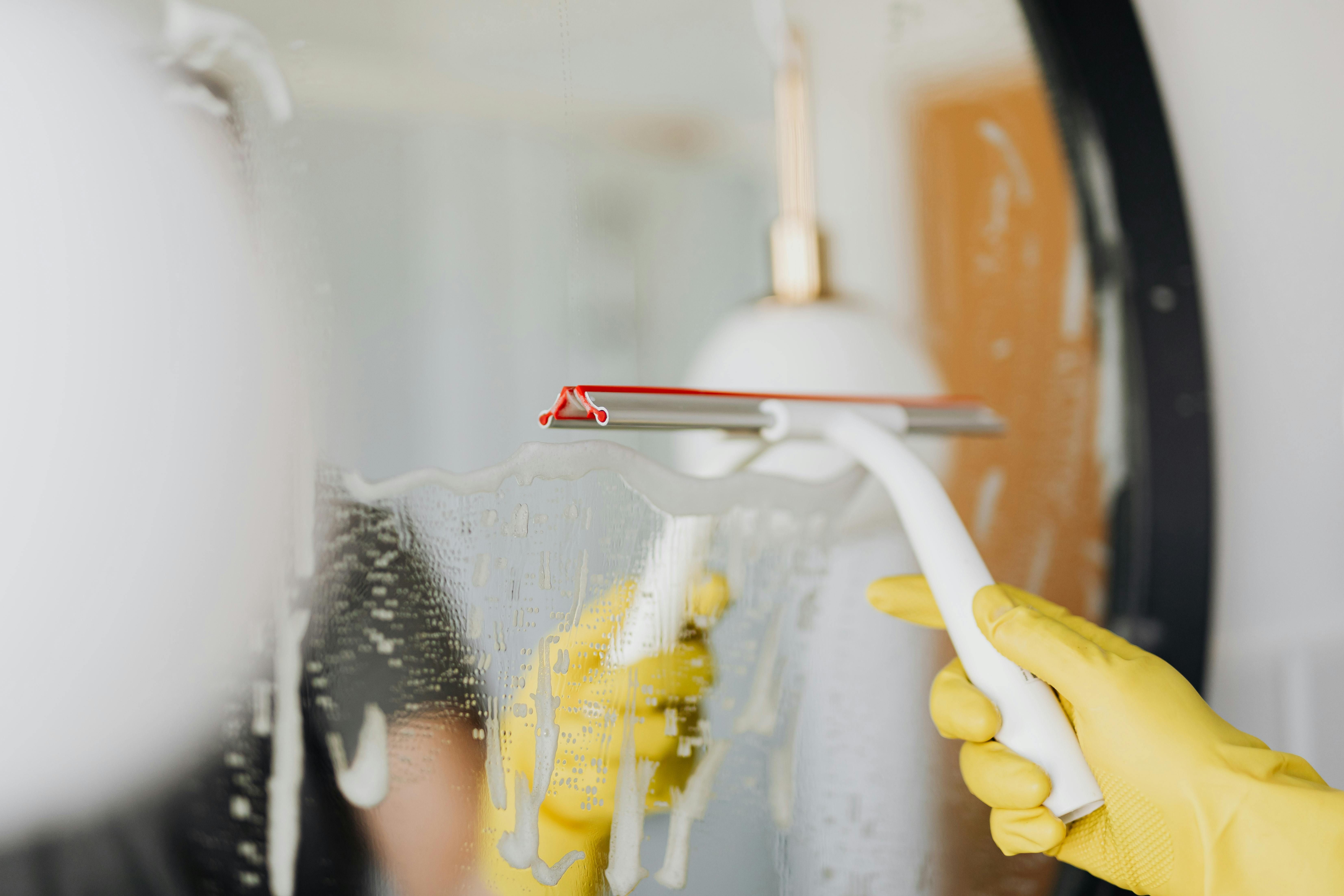 Pesquisa revela que o vinagre tem ação antimicrobiana limitada e não substitui desinfetantes tradicionais.