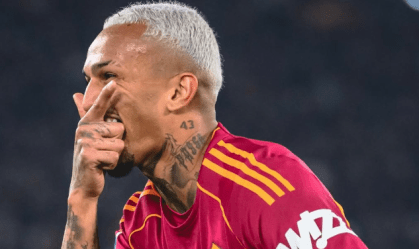 Com gol de ex-Flamengo, Roma vence Como e encosta na liderança da Série A