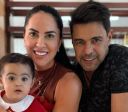 Zezé Di Camargo e Graciele comemoram 1 ano da filha no Natal em família