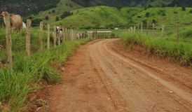 Pai tenta salvar filho de afogamento durante Natal, mas os dois morrem
