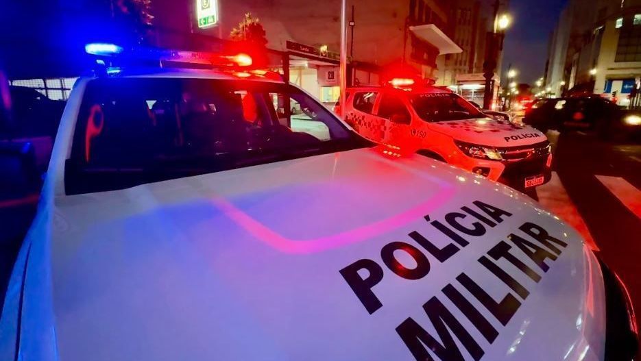 Suspeito de matar criança é morto a tiros dentro de ambulância em SP