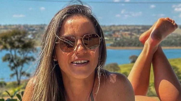 1-Flavia-Bueno-1