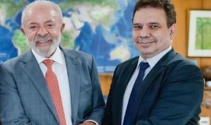 Novo ministro da Justiça toma posse em evento ao lado de Lula e Lewandowski