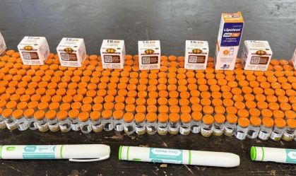 Receita apreende R$ 600 mil em canetas emagrecedoras e medicamentos no PR