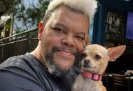 BBB 26: conheça Meleca, a cachorrinha que emocionou Babu ao virar Líder