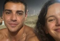 Jovem viraliza após passar virada de ano com Rosalía; veja fotos