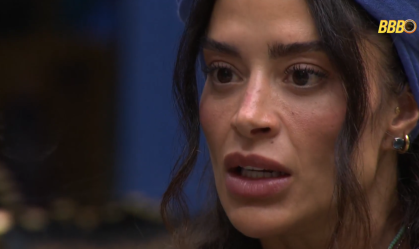 Momento em que Aline Campos e Ana Paula Renault sentaram para conversar