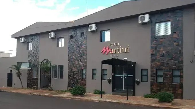 Hotel no interior de São Paulo rebateu reclamação da Tuna Luso afirmando que desligou ar como "medida de contenção"